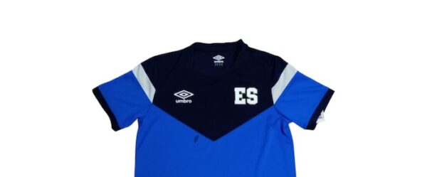 SELECCION EL SALVADOR CAMISETA DE PRACTICA USADA POR JUGADOR - Imagen 2
